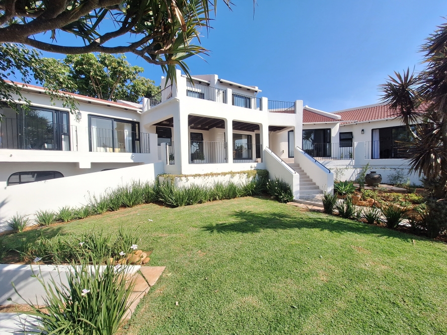 4 Bedroom Property for Sale in Wavecrest Eastern Cape